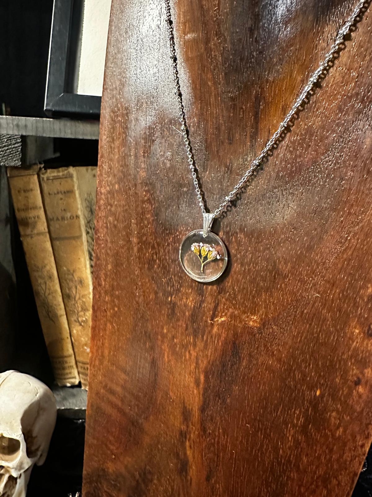 Achillee argenté collier